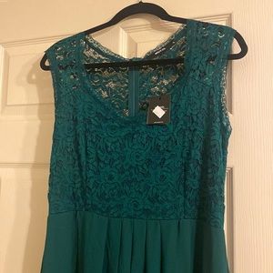 Green Lace Sleeveless Dress